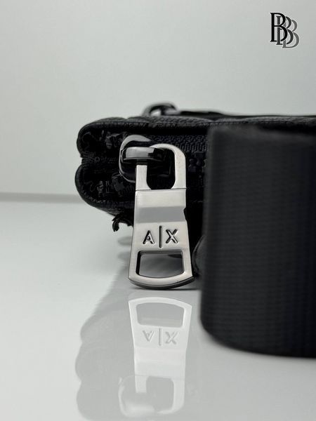 Чоловіча сумка Armani Exchange Shoulder Bag With Logo Texture AF12133 фото