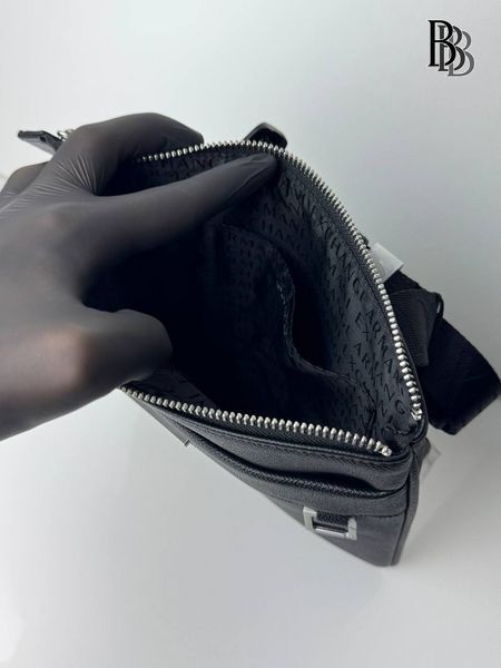 Чоловіча сумка Armani Exchange Faux Leather Shoulder Bag With Front Poc XM002039 фото