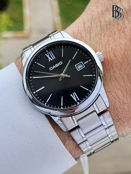 Чоловічий годинник Casio MTP-V002D-1B3 MTP-V002D-1B3 фото