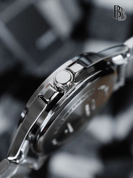 Чоловічий годинник Casio MTP-1381G-1A MTP-1381G-1A фото