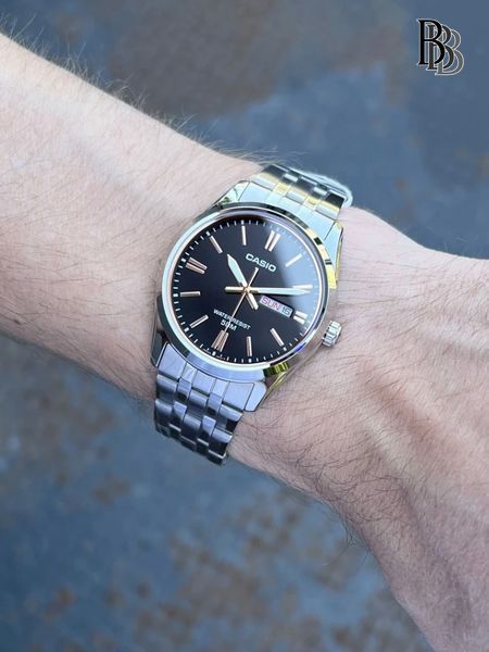 Чоловічий годинник Casio MTP-1335D-1A2 MTP-1335D-1A2 фото